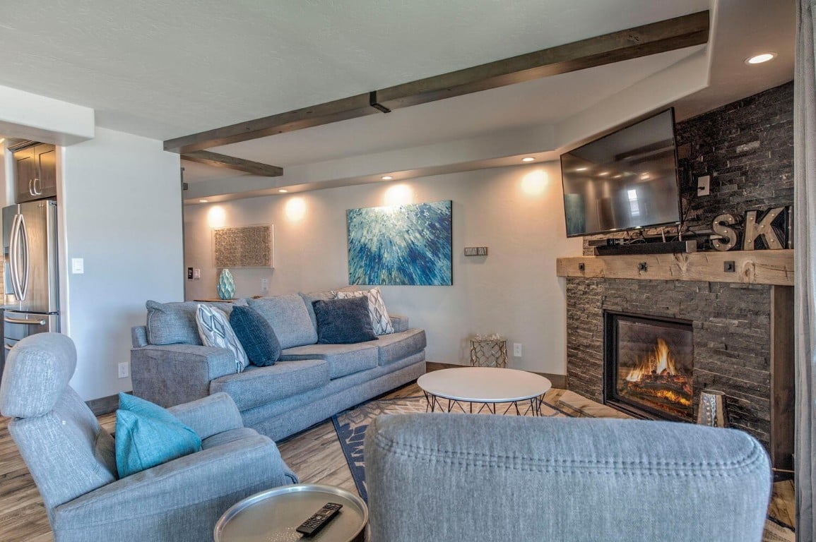 72 Corinthian Cir #201