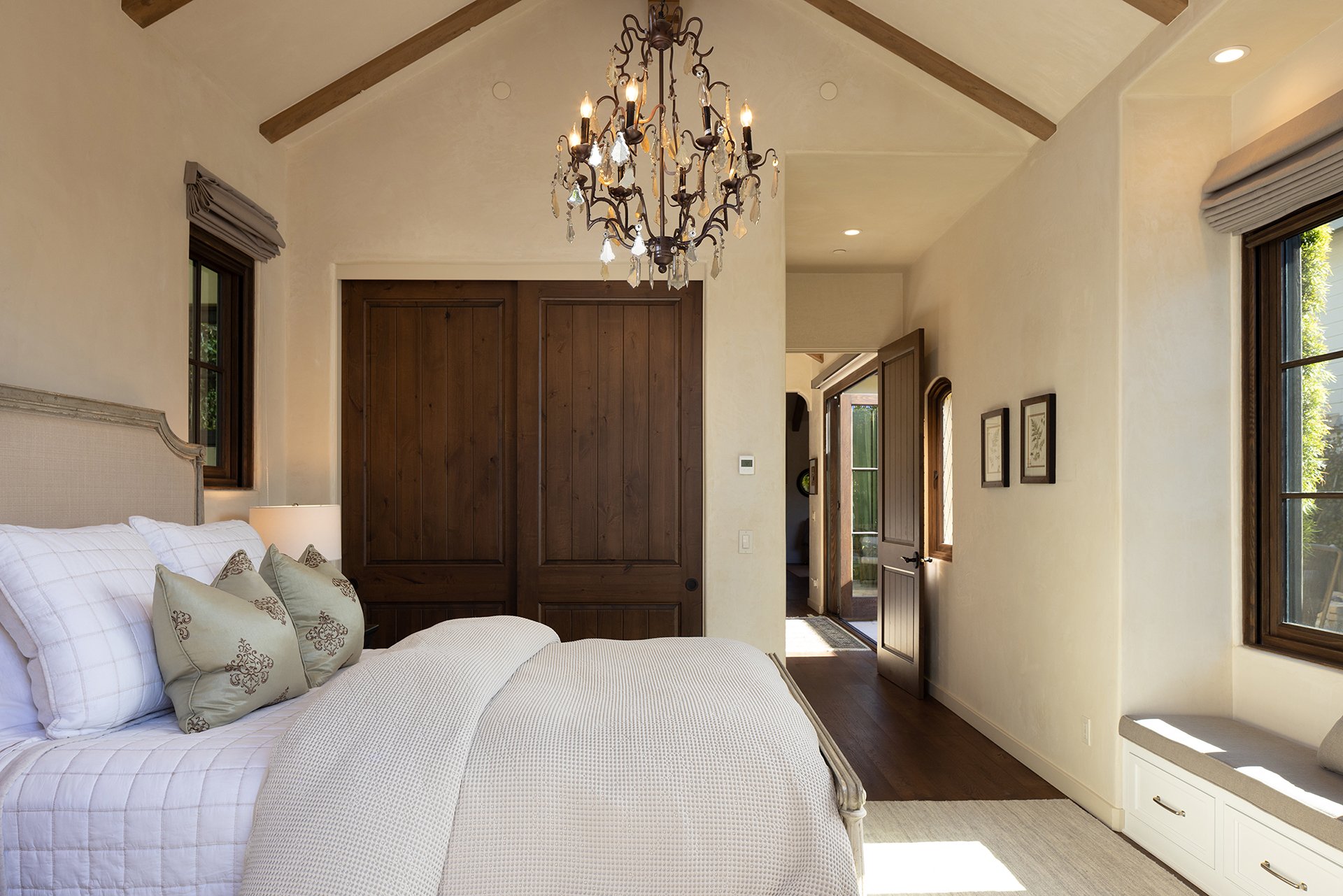 Charming Cottage on Carmel Point
