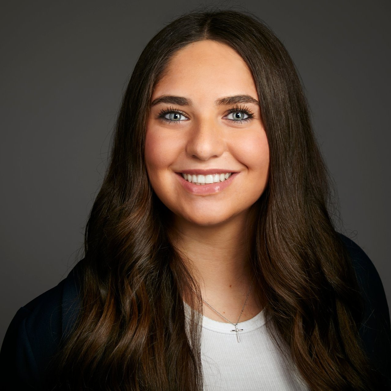 Adriana Verdone Guelph, ON Real Estate Agent Headshot