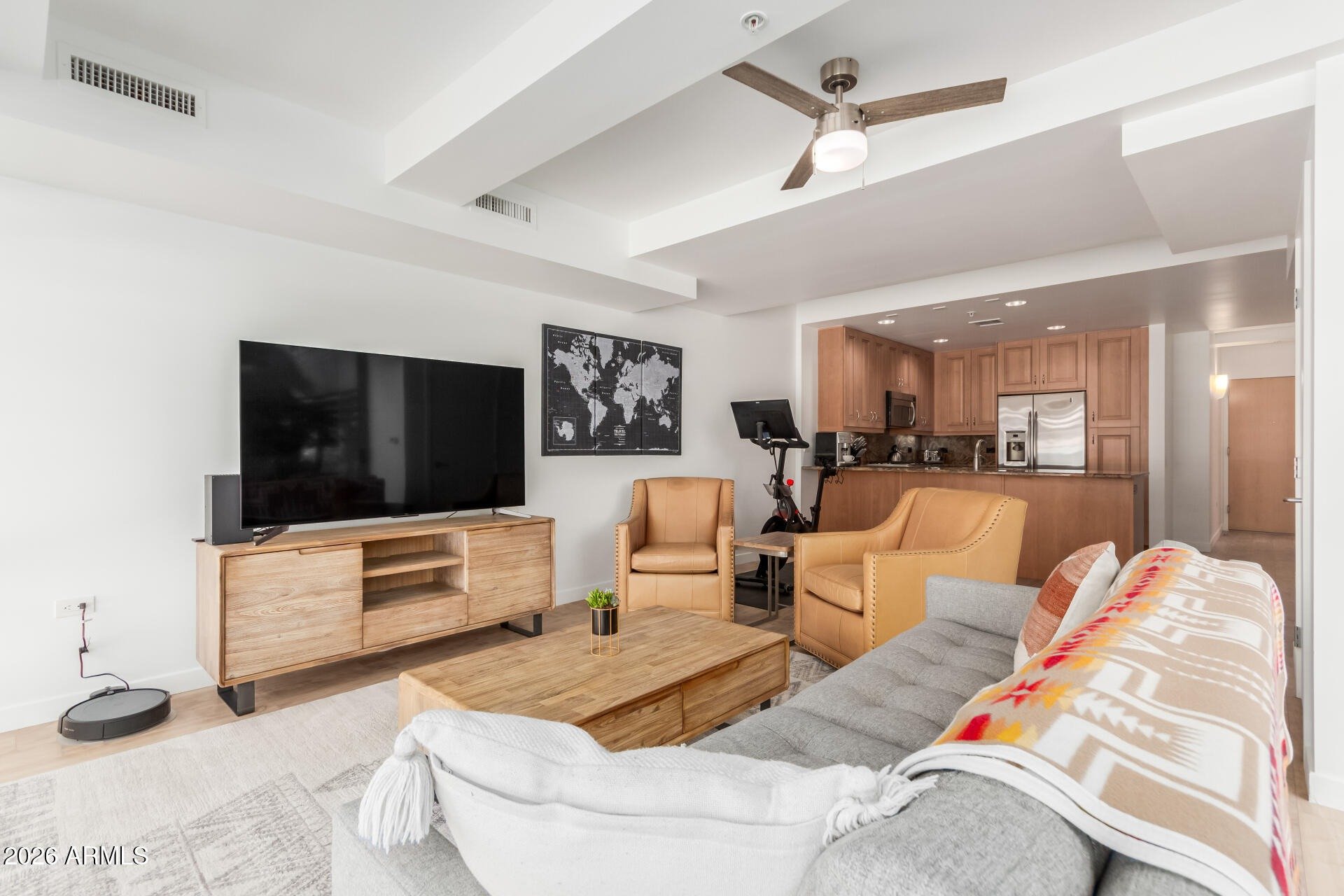 7161 E Rancho Vista Dr, #2015