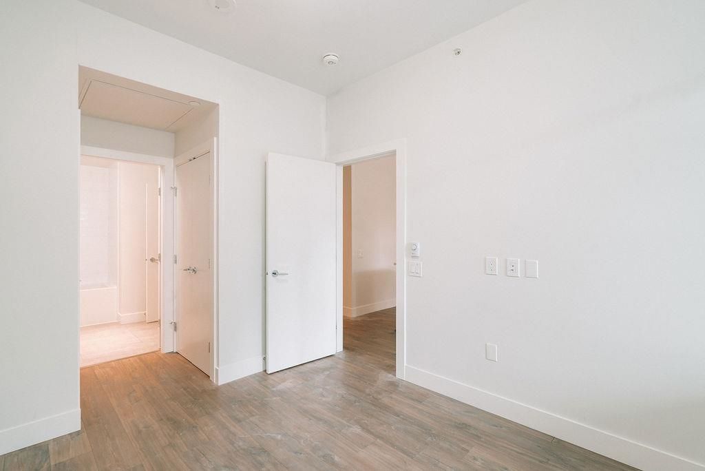 258 Nelson's Ct, #102