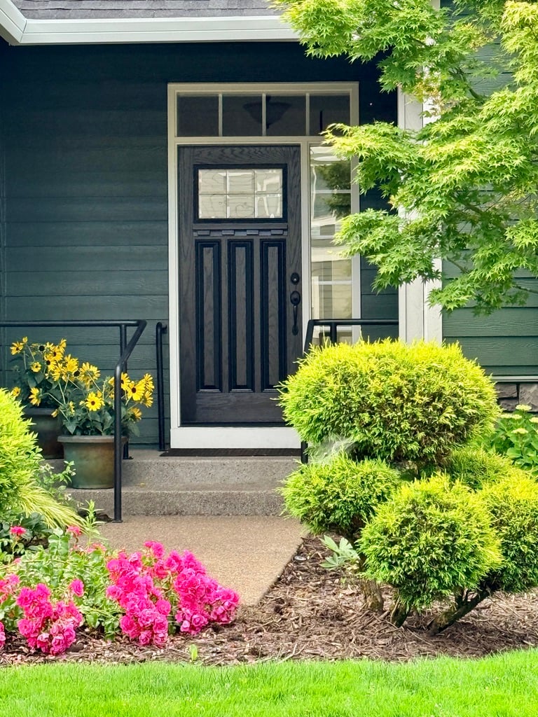 front door of home in milwaukie, or