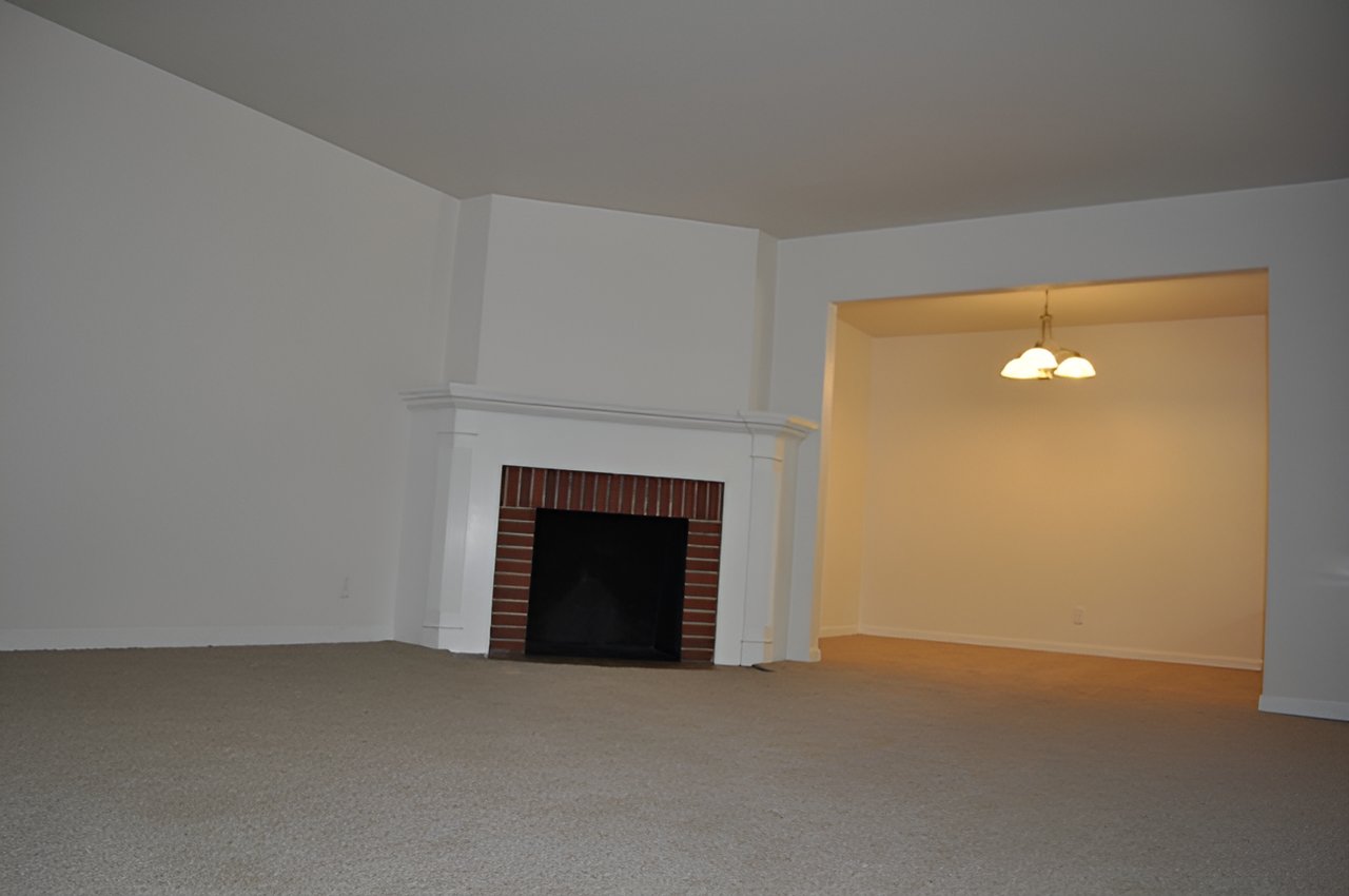 New Listing in the Arden Area of Sacramento! 4424 Ravenwood Way 95821