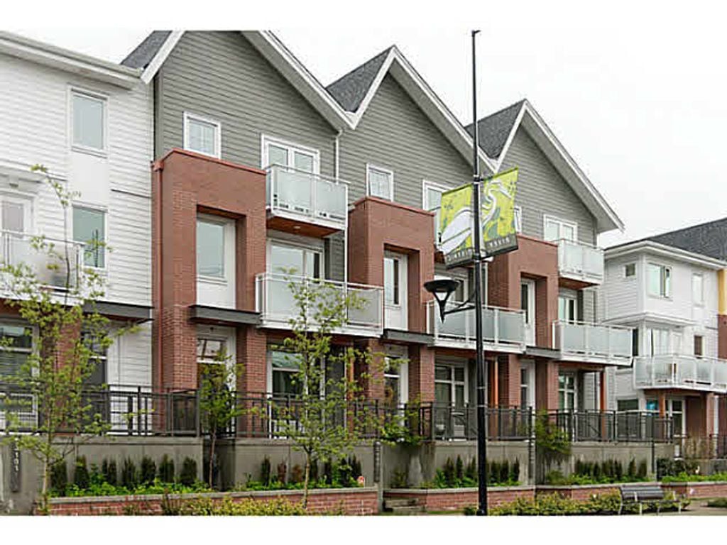 3103 E Kent Ave North Ave