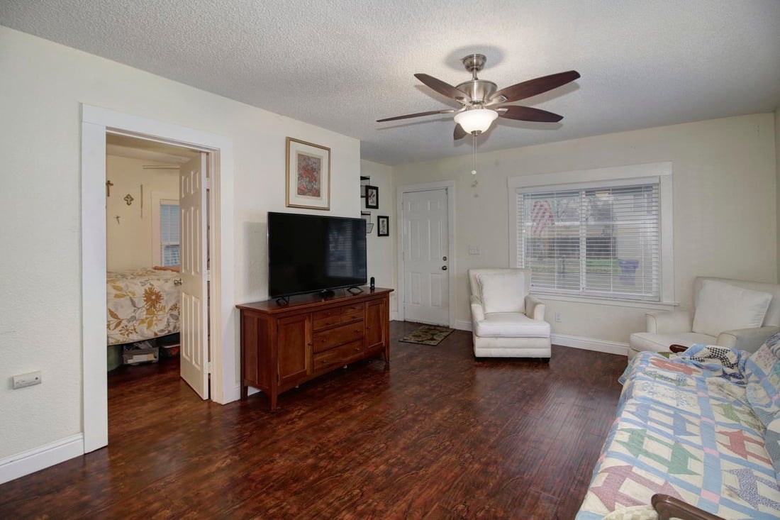 Sold in Oak Park! 3501 33rd Street