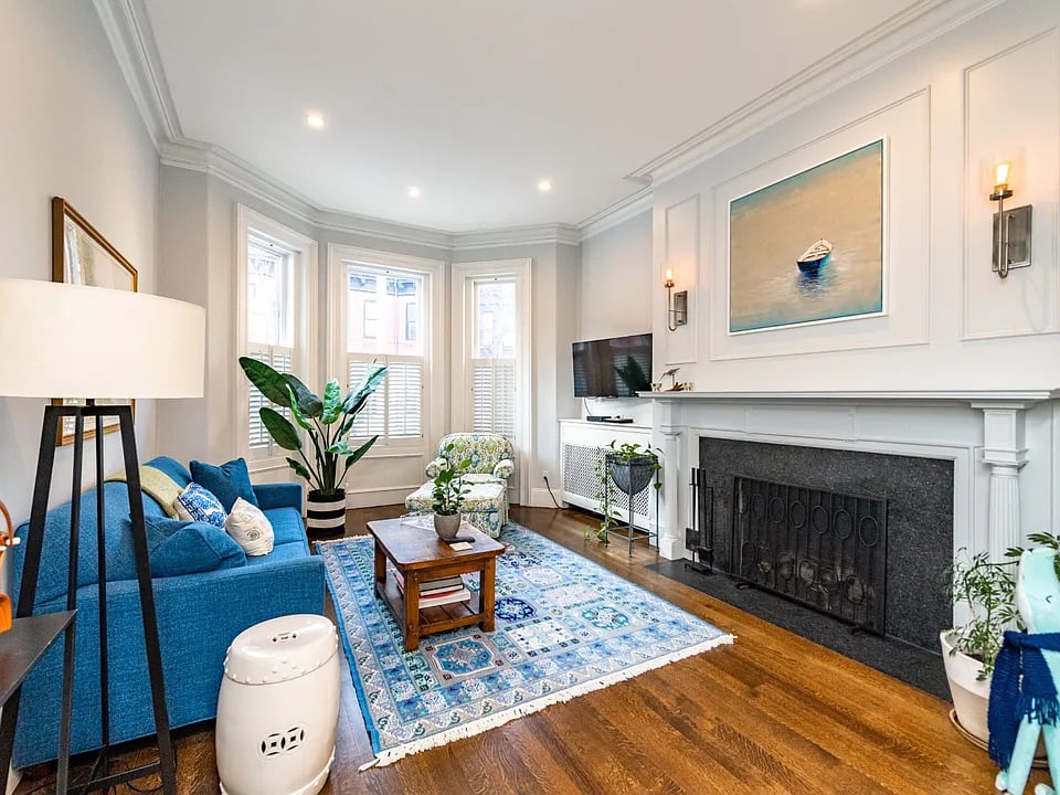 13 Gloucester St APT 1