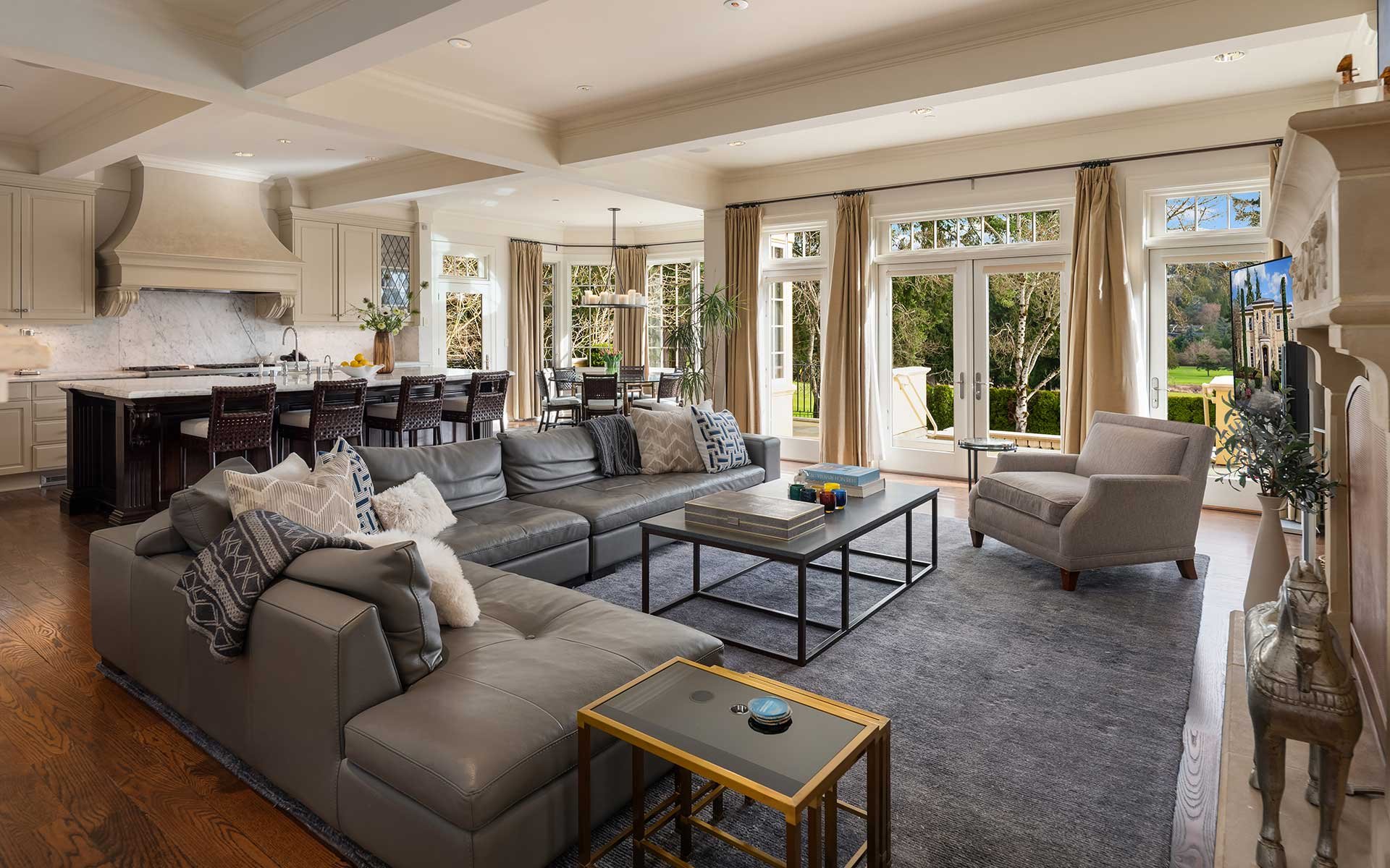 Sophisticated, Timeless Style in a Prized Medina Location on Overlake Golf Course
