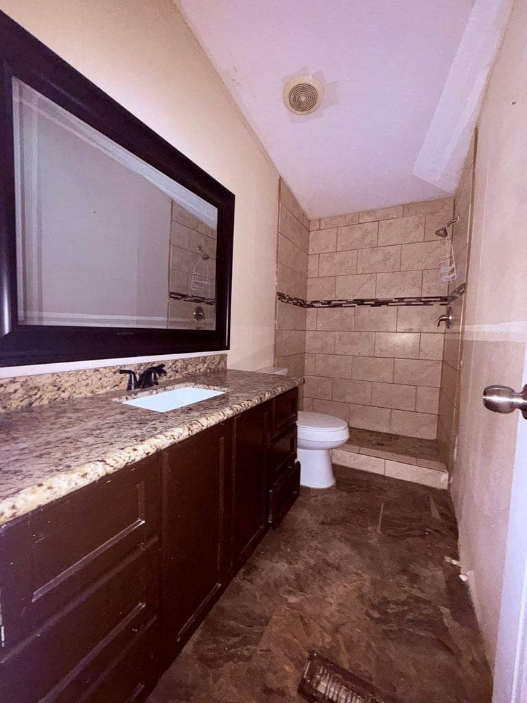 183 Canal Dr