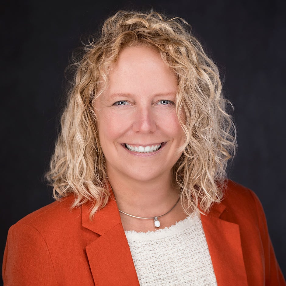 Michele Niles Savannah, GA Real Estate Agent Headshot