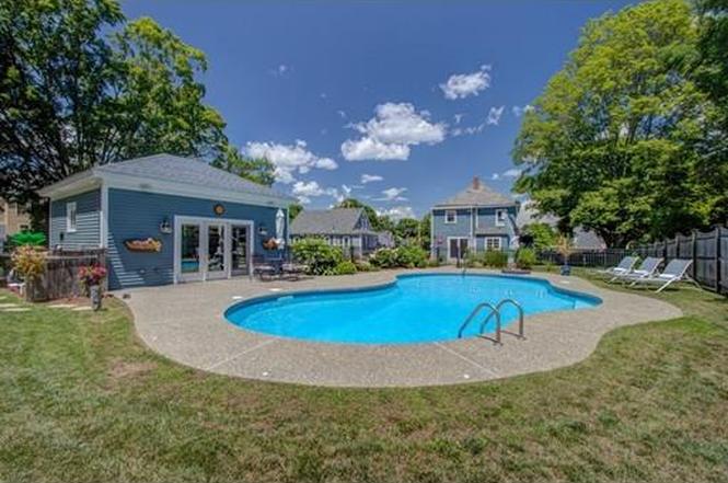 15 Ferry Rd