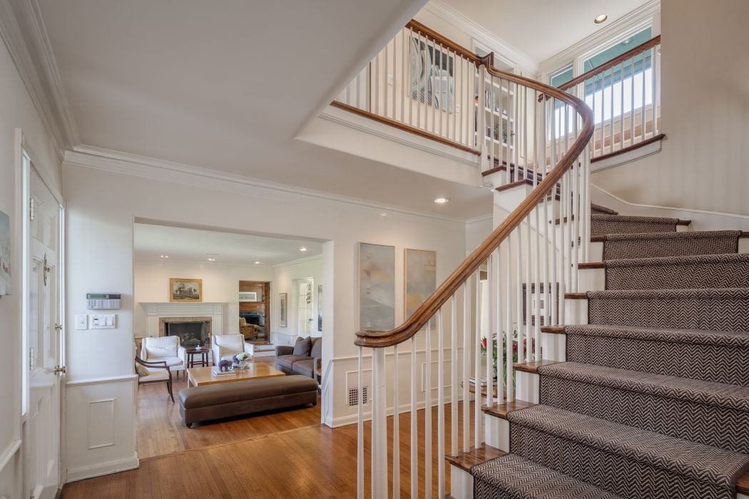 275 Bentley Cir