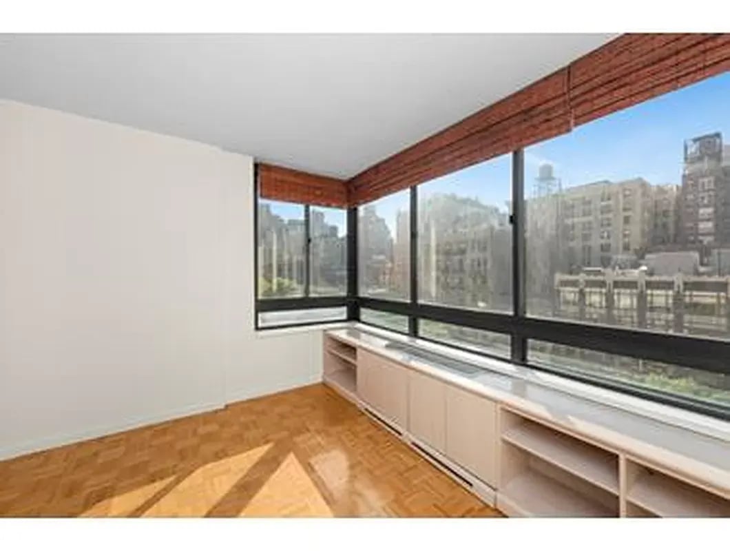 225 West 83rd Street Unit: 5G