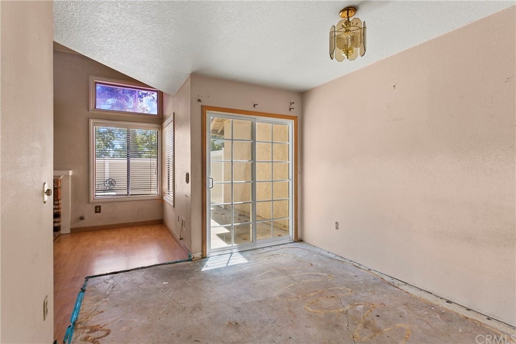 25166 Chestnutwood