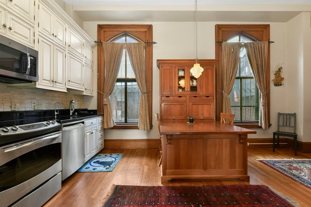28 Seaverns Ave #5