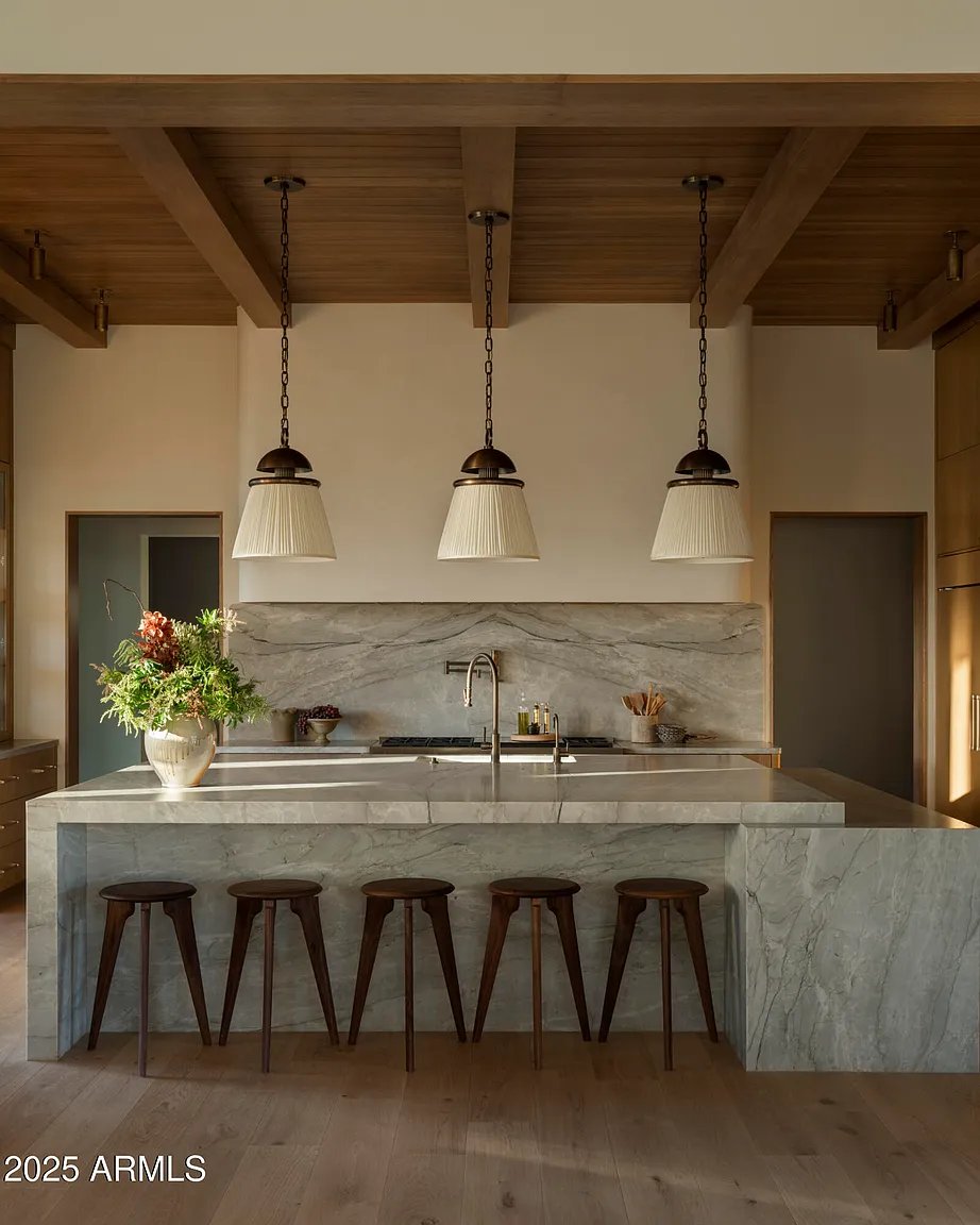 8631 N AVENIDA DEL SOL