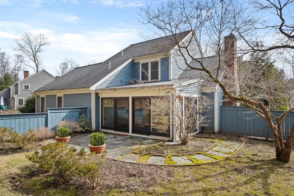 12 Edmonds Rd