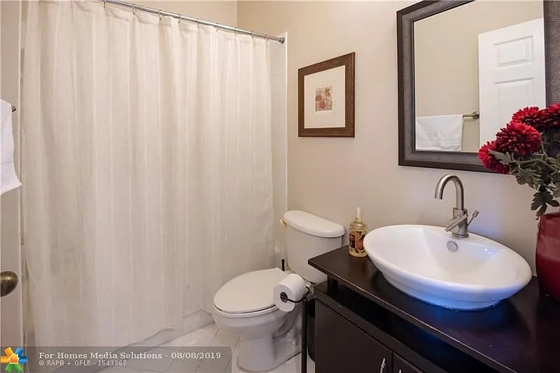 1612 Blue Jay Cir