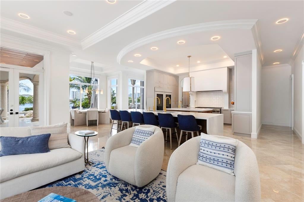 2593 SE 8th St, Pompano Beach, FL 33062