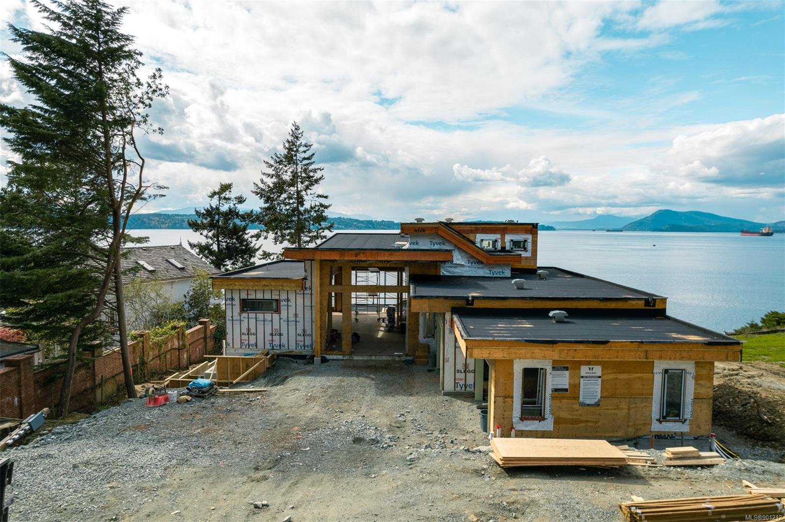 386 Lands End Rd