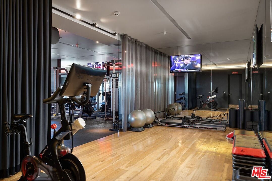 6250 Hollywood Blvd, #6K