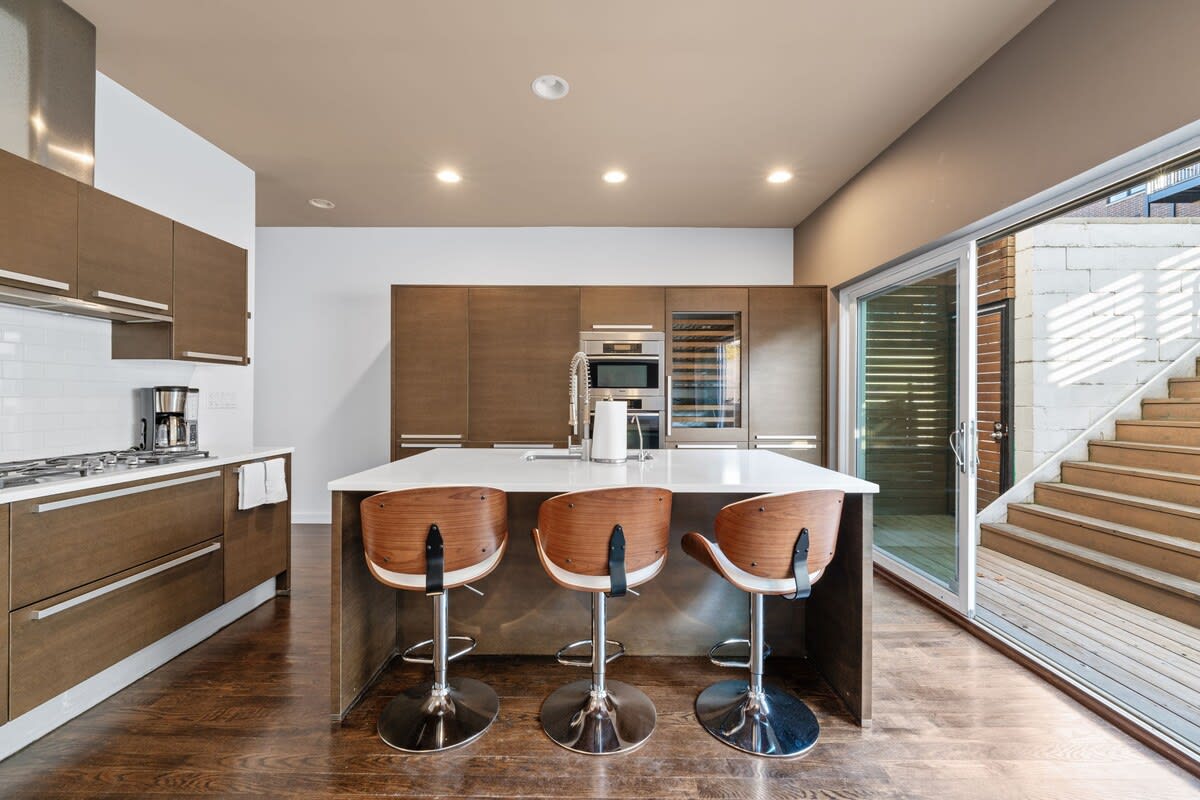 Coming Soon | 2223 W. Race Ave