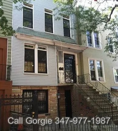 69 Moffat Street