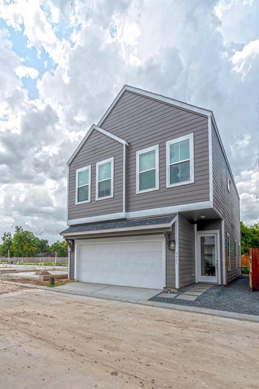 8406 Berry Green Ln