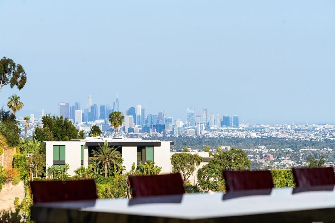 Sierra Mar Dr, 90069