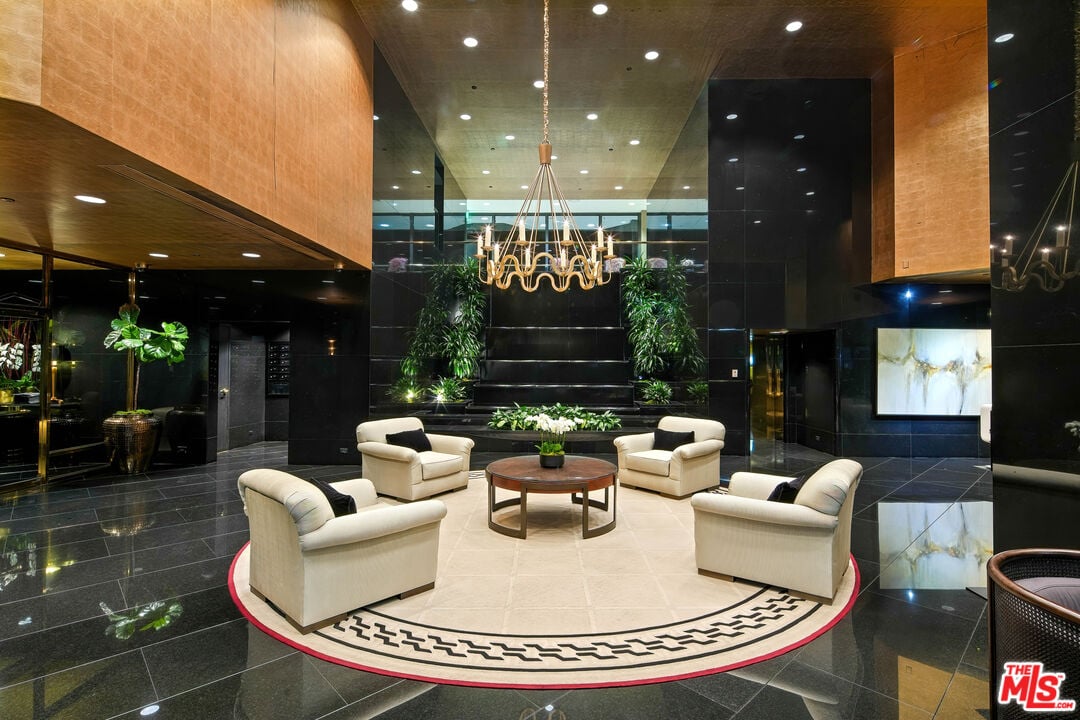 10601 Wilshire Blvd Unit: 20C