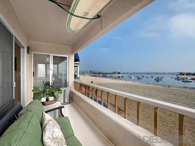 3530,3532,3534 Bayside Walk