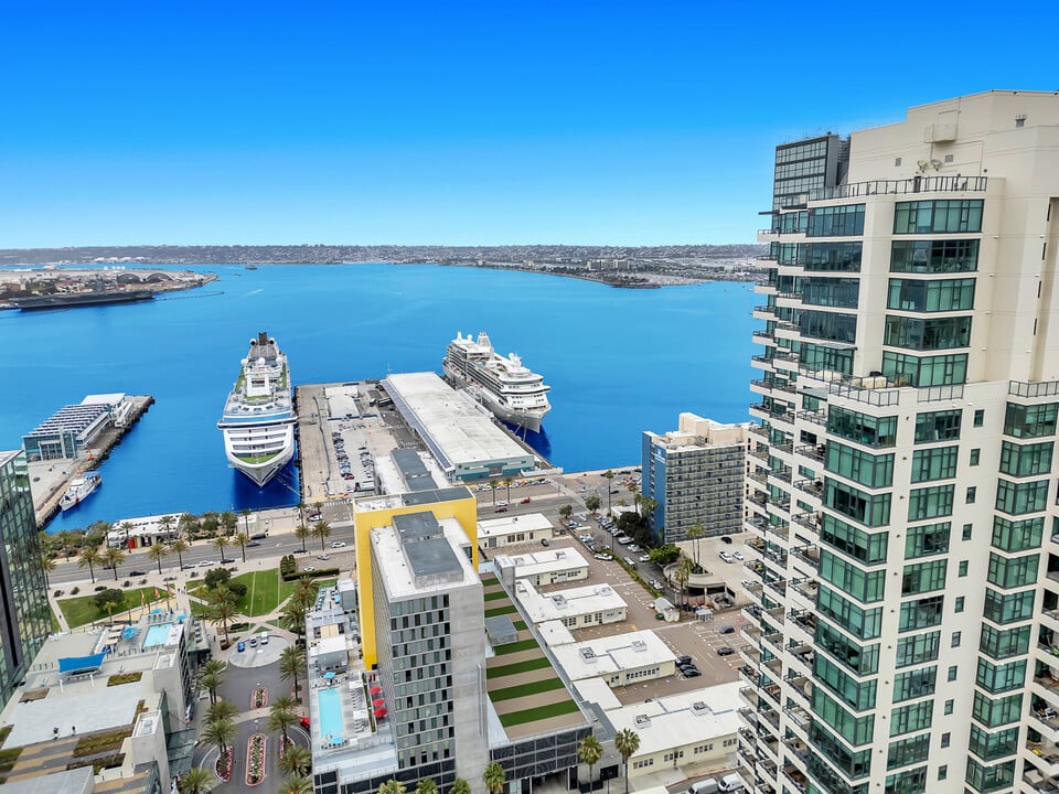 The Grande South Penthouse 3703
