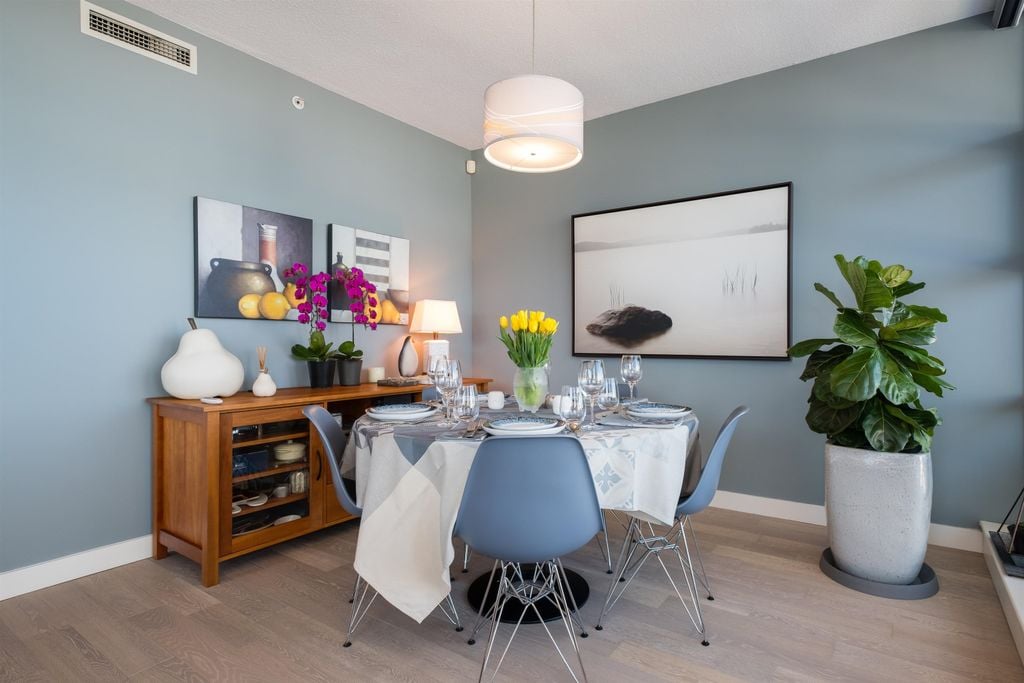 638 Beach Cres, #1805