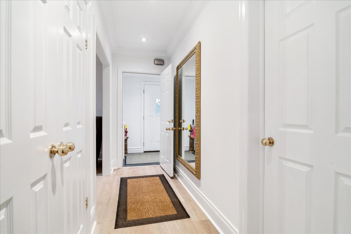Executive Rental in Forest Hill