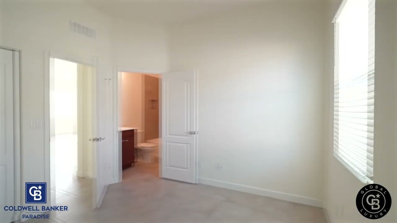 Price Shock! Gorgeous 4-Bed Florida Home 15 Minutes from the Beach — Only $500K!