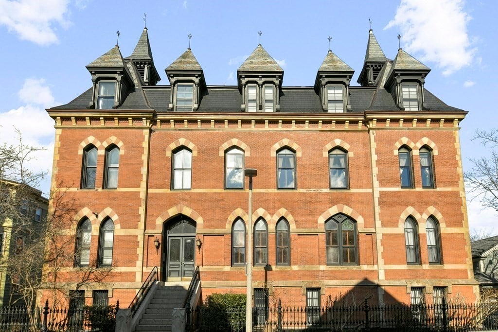 28 Seaverns Ave #5