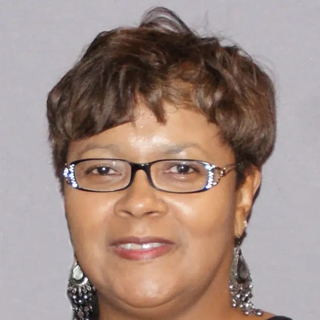  Lenora Joseph Lafayette, LA Real Estate Agent Headshot