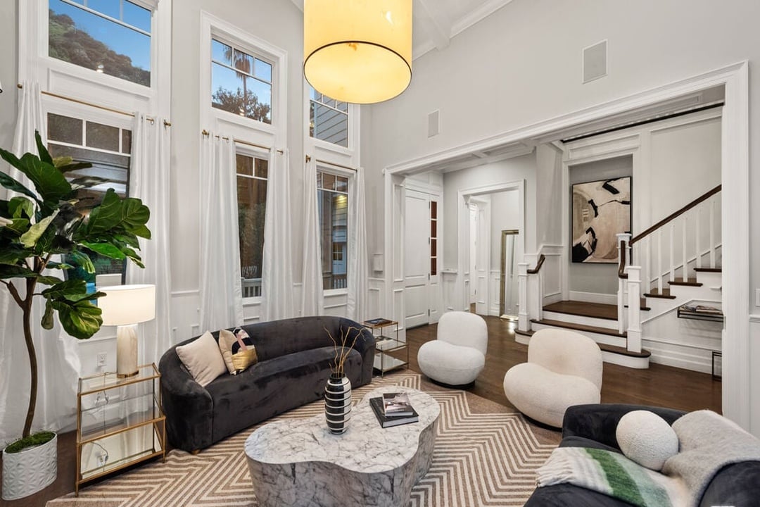 Luminor Heights, Laurel Canyon Blvd, 90046