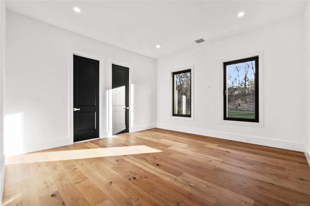 587 Caledonia Rd