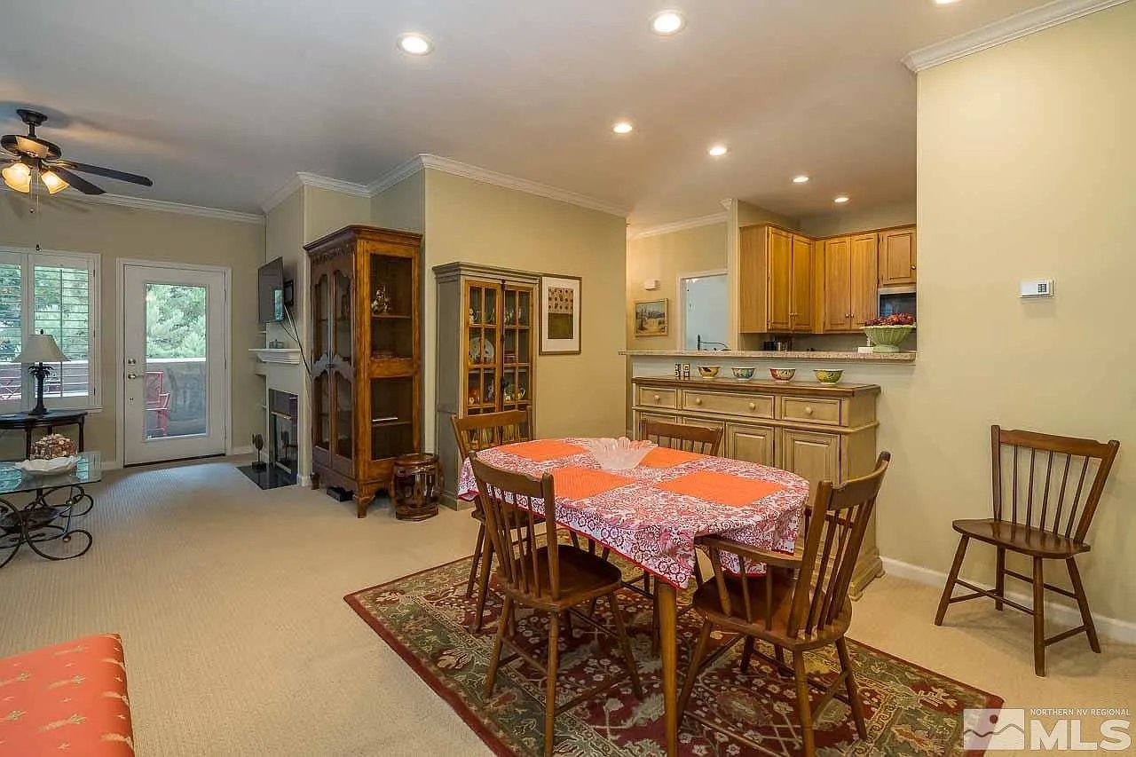 900 S Meadows Pkwy APT 2521