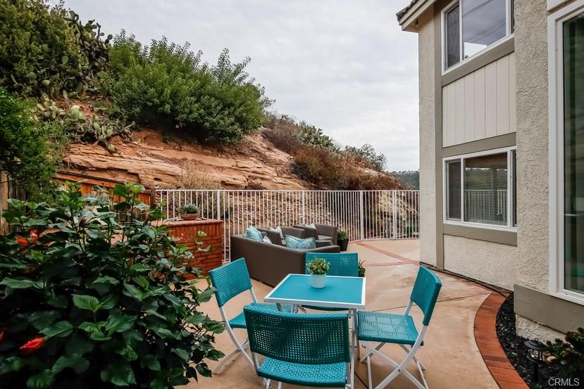 55 La Costa Ct