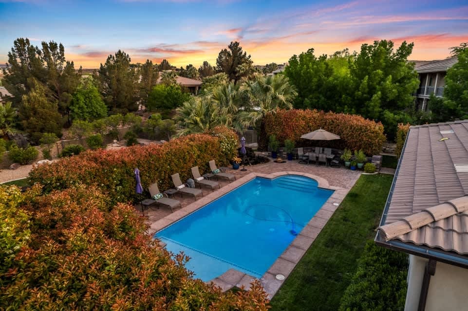 2248 EAST STONE CLIFF DRIVE 