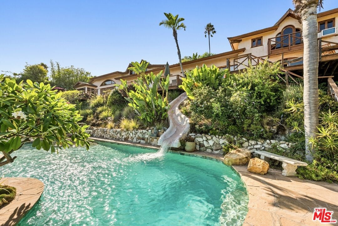 Little Rock Way, 90265