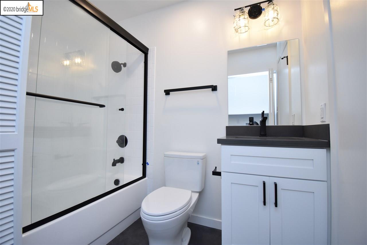 24 Porto Bello Dr