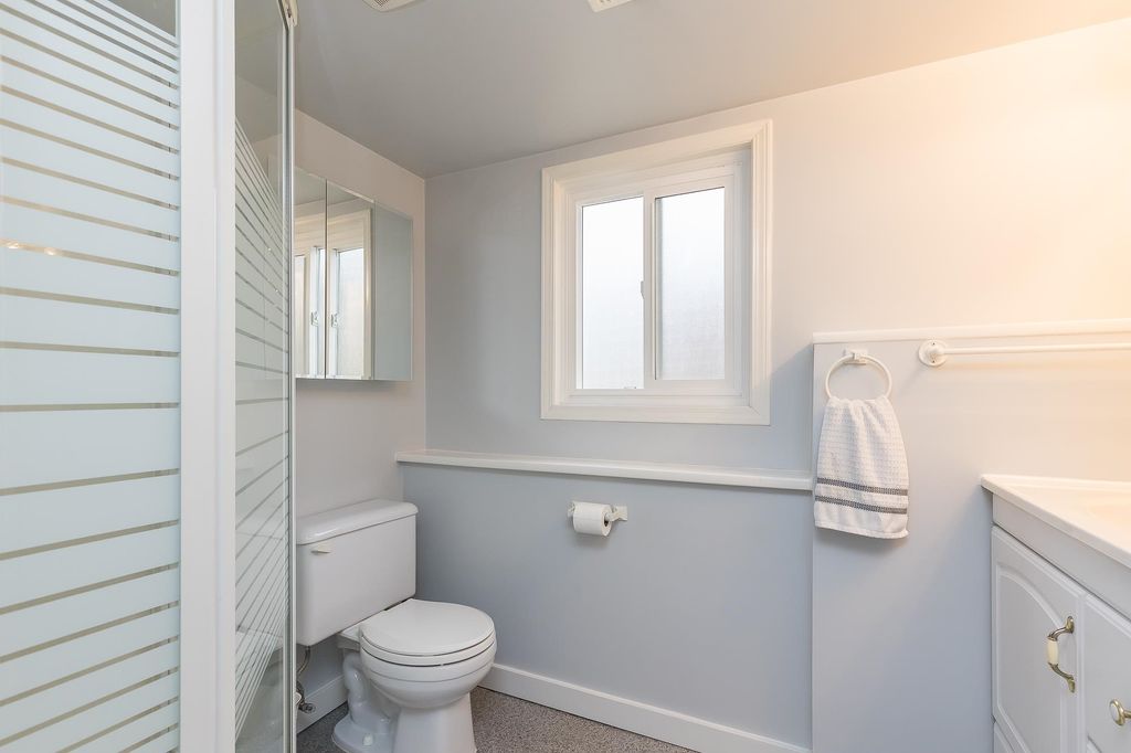 45440 Spartan Cres