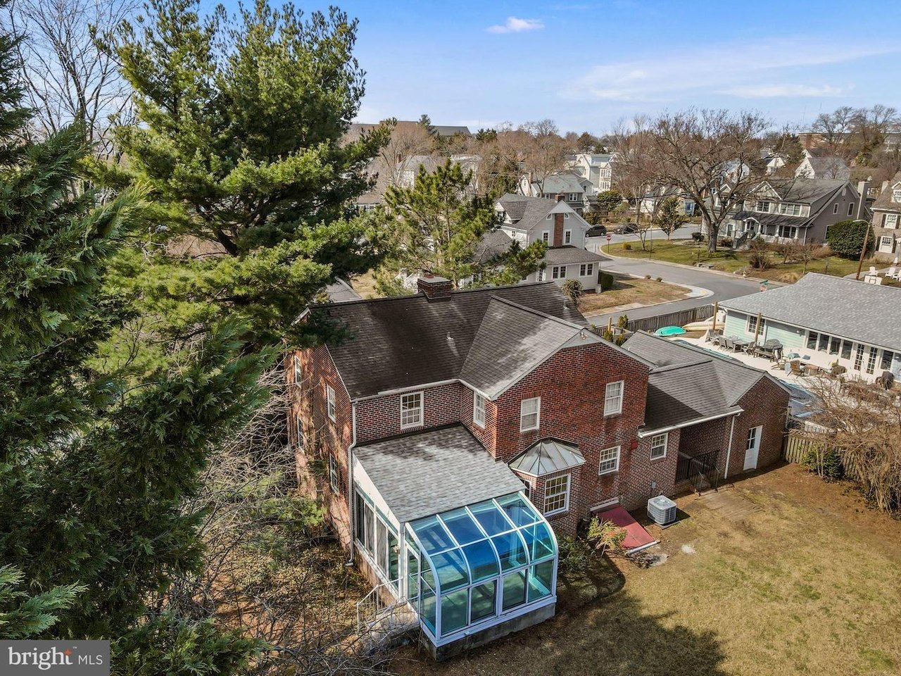 144 Archwood Ave