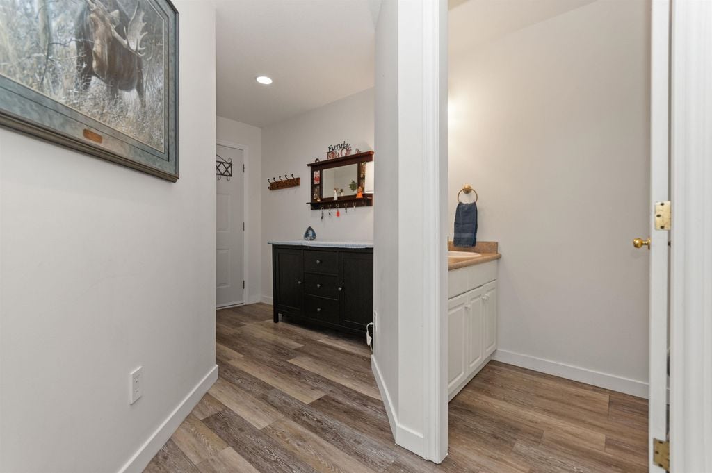 1530 Mackay Crescent, #12