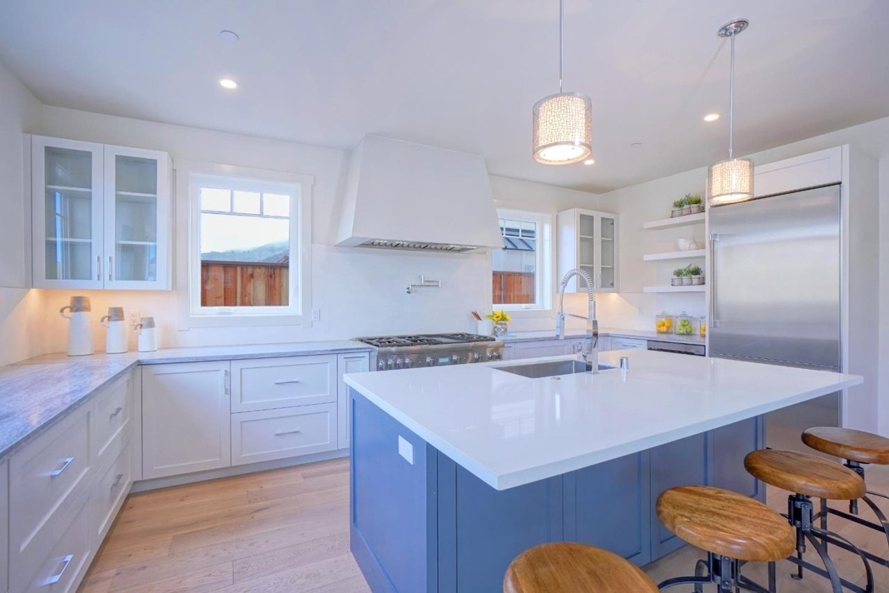887 San Pedro Terrace Road