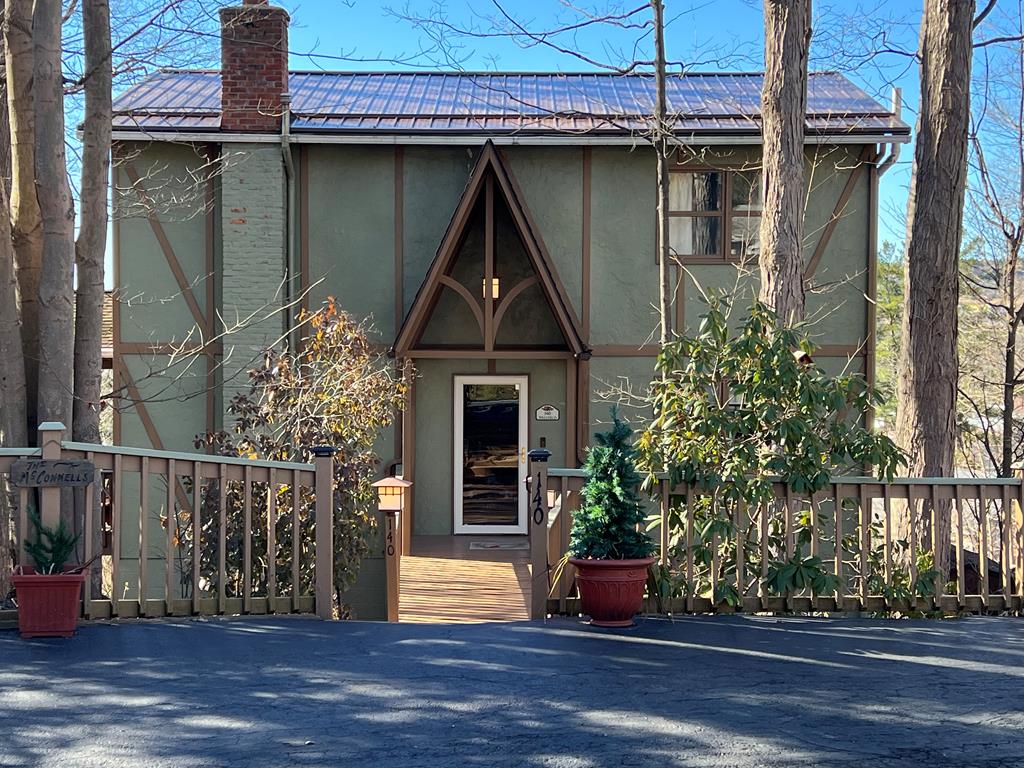 140 Wakefield Terrace