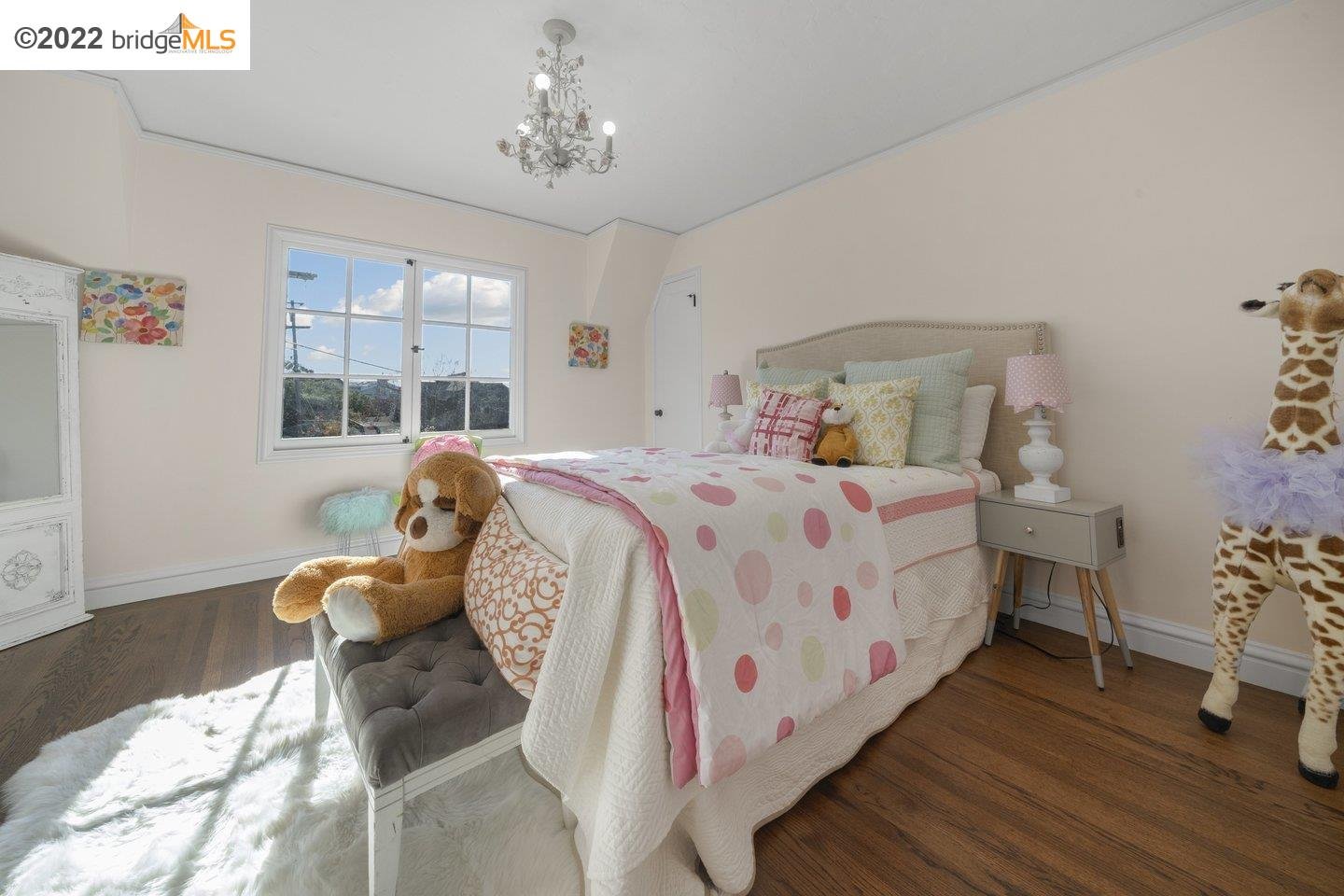 1665 Thousand Oaks Blvd