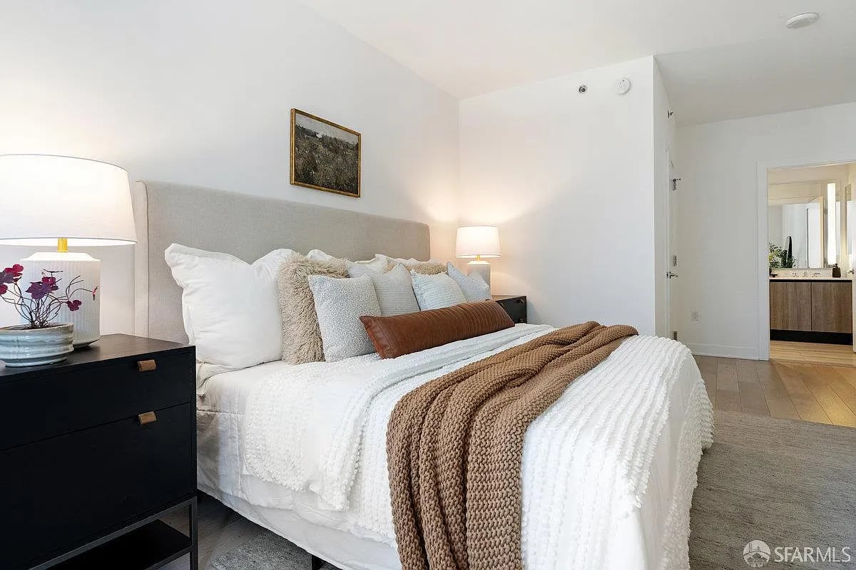 318 Main Street #4E